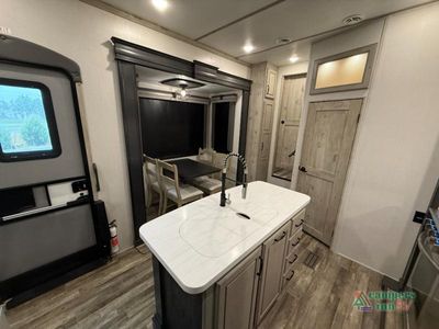 2023 Keystone RV Alpine — photo 11 view