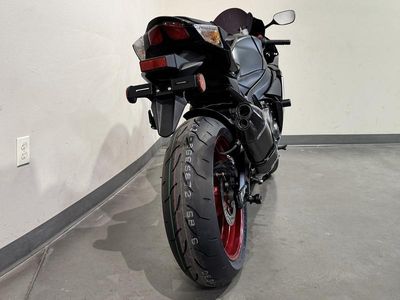 2026 Suzuki GSX-R750 — engine compartment view