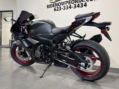2026 Suzuki GSX-R750 — interior view