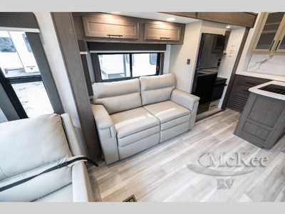 2026 Keystone RV Cougar Half-Ton — photo 16 view