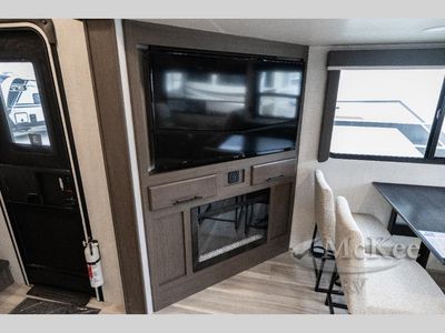 2026 Keystone RV Cougar Half-Ton — photo 18 view