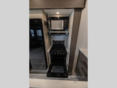 2026 Keystone RV Cougar Half-Ton — photo 21 view