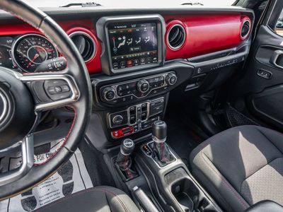 2022 Jeep Wrangler — photo 25 view
