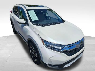 2017 Honda CR-V — rear three-quarter view