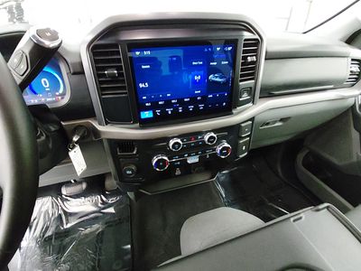 2025 Ford F-150 - Photo 13