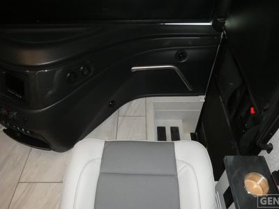 2026 Fleetwood Discovery LXE - Photo 10