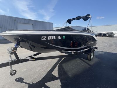 2023 Bayliner M17 - Photo 2