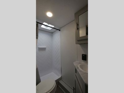 2022 Forest River RV Salem - Photo 7