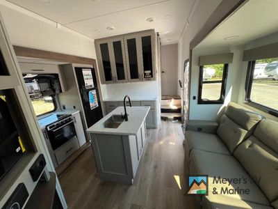2026 Alliance RV Valor All-Access - Photo 7