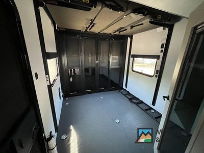2026 Alliance RV Valor All-Access - Photo 33