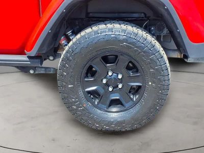 2021 Jeep Gladiator — rear three-quarter view