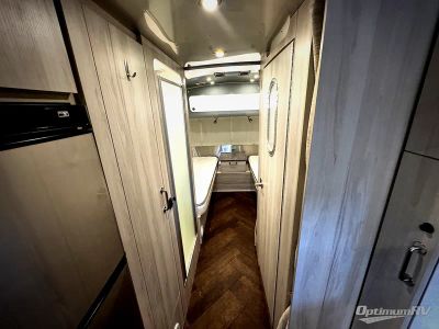 2022 Airstream International - Photo 9
