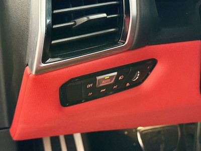 2024 BMW 8 Series — photo 10 view