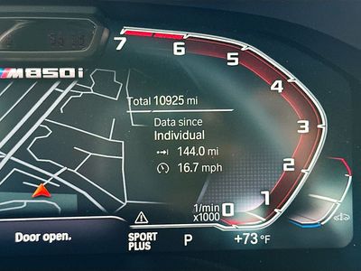 2024 BMW 8 Series — photo 12 view