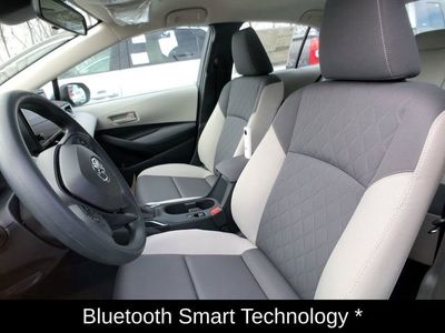 2025 Toyota Corolla LE - Photo 13