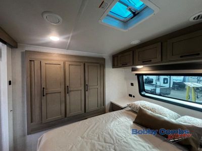 2025 Forest River RV Flagstaff Super Lite — photo 16 view