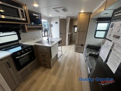 2025 Forest River RV Flagstaff Super Lite — photo 11 view