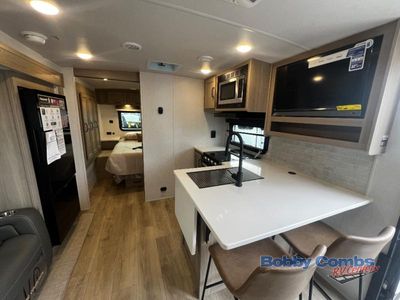 2025 Forest River RV Flagstaff Super Lite — photo 8 view