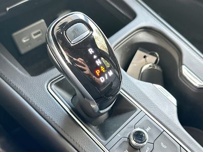 2023 Cadillac XT4 — photo 16 view