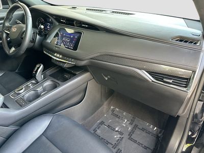 2023 Cadillac XT4 — photo 28 view