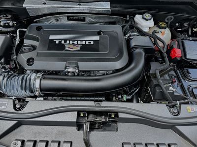 2023 Cadillac XT4 — photo 31 view