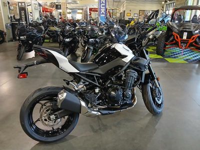 2026 Kawasaki Z900 ABS - Photo 11