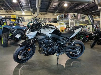 2026 Kawasaki Z900 ABS - Photo 4