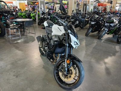2026 Kawasaki Z900 ABS - Photo 5