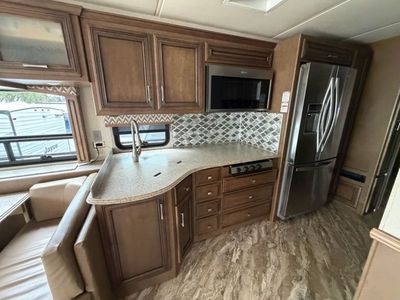 2019 Newmar Canyon Star - Photo 6