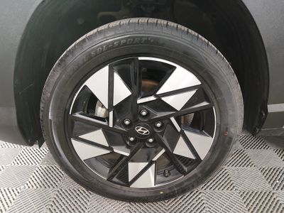 2025 Hyundai Kona — photo 10 view