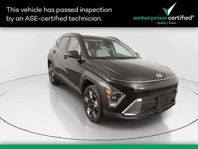 2025 Hyundai Kona SEL AWD — front three-quarter view