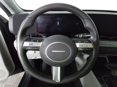2025 Hyundai Kona — photo 12 view