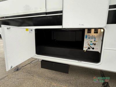 2026 Brinkley Model Z — photo 50 view