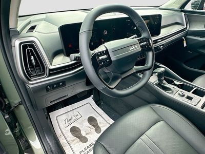 2026 Kia Sorento — photo 9 view