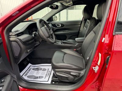 2026 Jeep Compass - Photo 14
