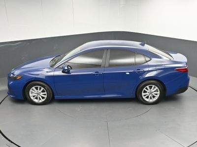 2026 2025 Toyota Camry LE Sedan - Photo 37