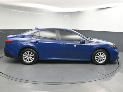 2026 2025 Toyota Camry LE Sedan - Photo 8