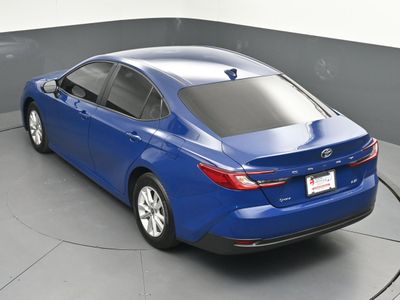 2026 2025 Toyota Camry LE Sedan - Photo 36