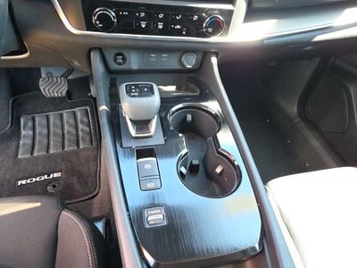 2025 Nissan Rogue — photo 19 view