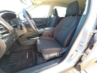 2025 Nissan Rogue — photo 13 view