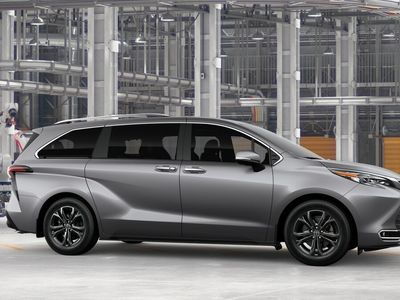 2026 Toyota Sienna - Photo 13