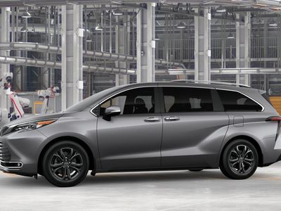 2026 Toyota Sienna - Photo 3