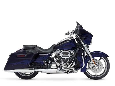 2016 Harley-Davidson CVO Street Glide — detail view