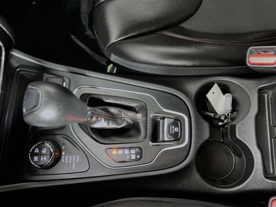 2019 Jeep Cherokee — photo 22 view