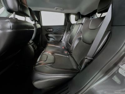 2019 Jeep Cherokee — photo 26 view