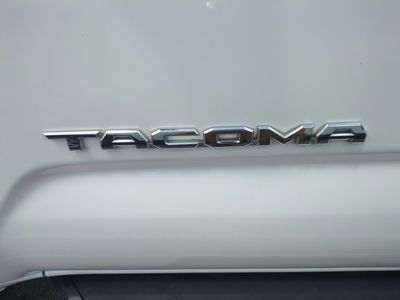 2022 Toyota Tacoma - Photo 30
