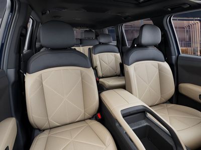 2027 Kia Telluride Hybrid — photo 15 view