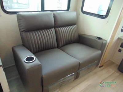 2026 Cruiser Embrace - Photo 10
