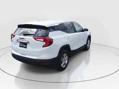 2024 GMC Terrain — photo 7 view