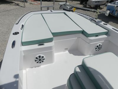 2026 Twin Vee 22 BayCat — photo 15 view